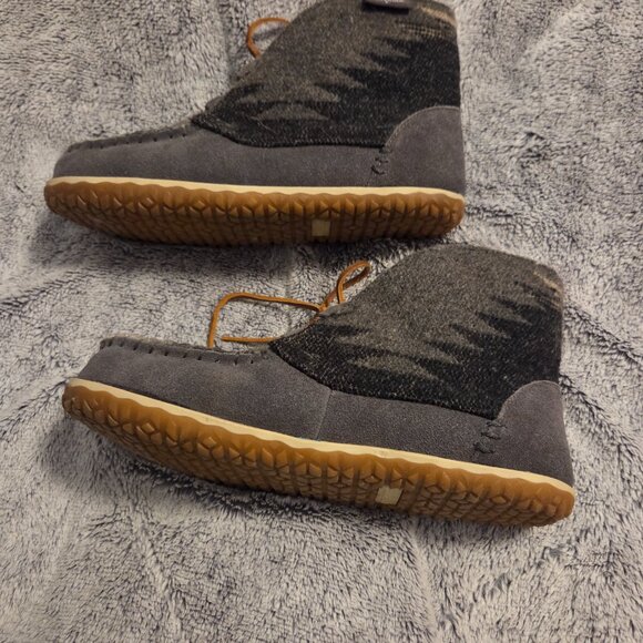 Minnetonka Torrey booties grey rag with wool suede and plush lining excellent us - Picture 6 of 7